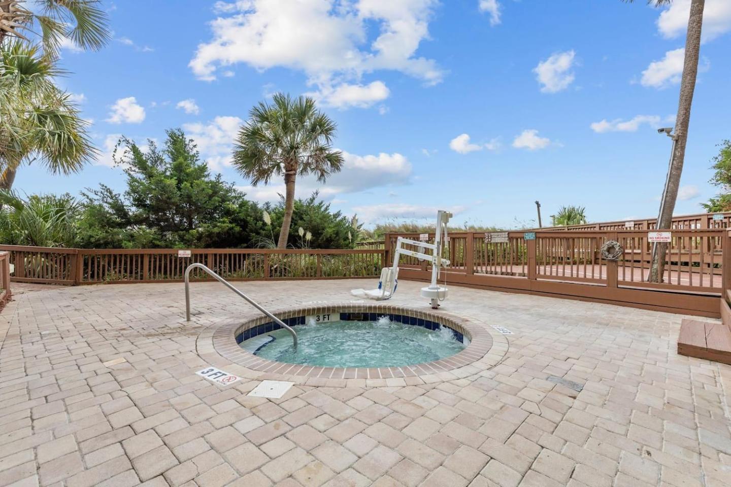 Luxury Ocean Front By Barefoot Landing Appartement Myrtle Beach Buitenkant foto